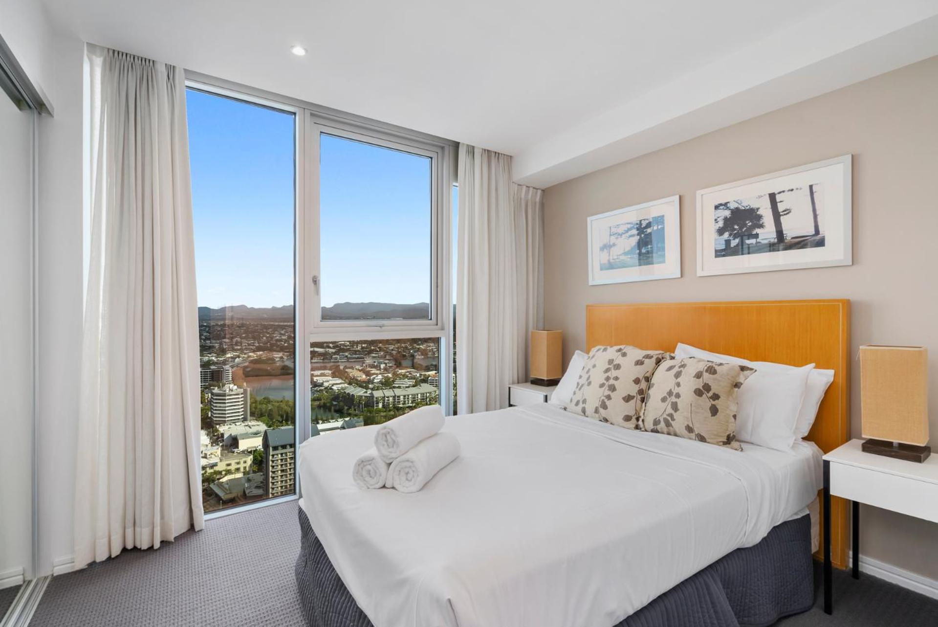 Apartment H Star Residences-- Paradise Stayz